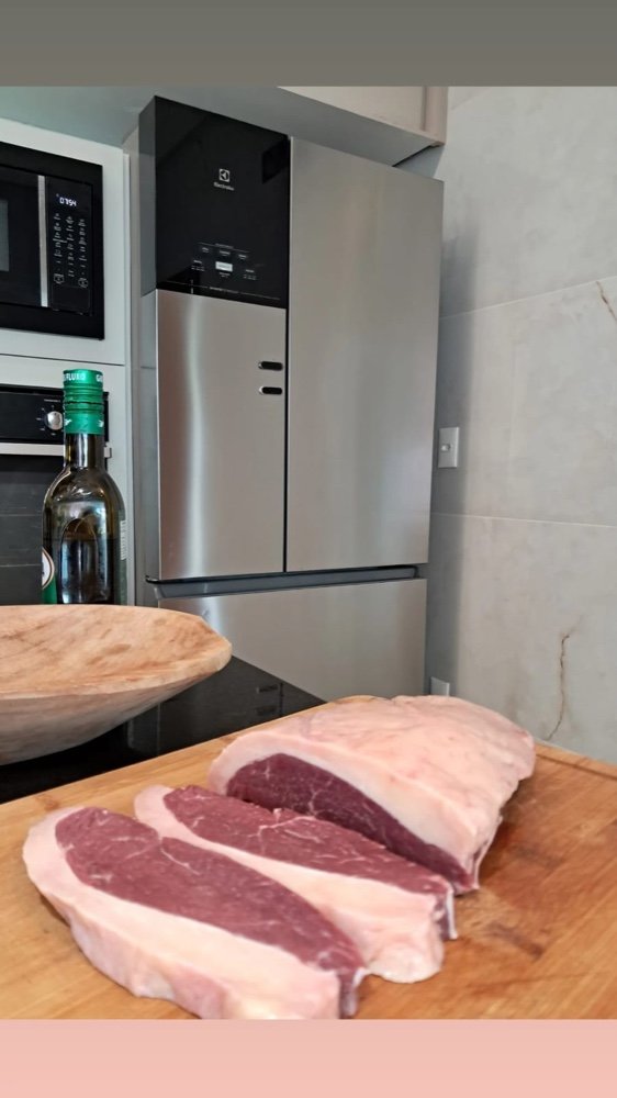 Corte de carne nobre selado perfeitamente na grelha